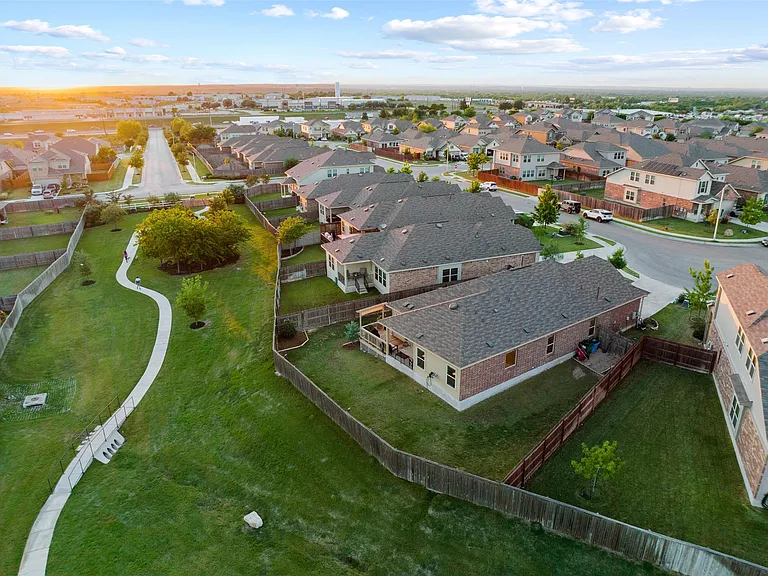 489 Shale Cir — Photo 34