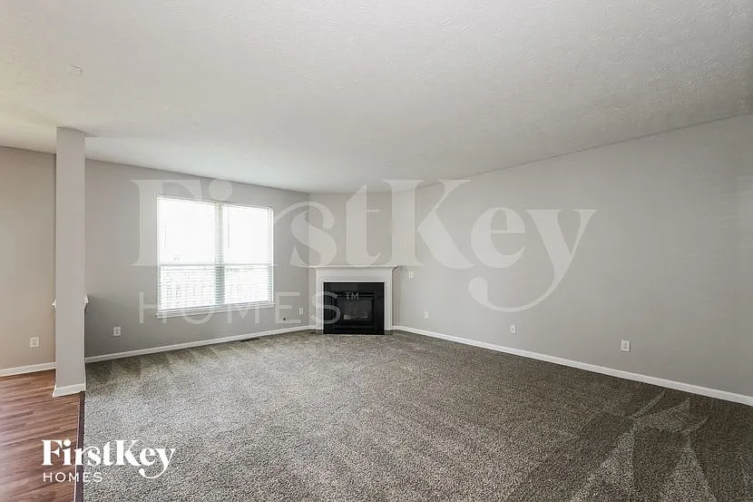 Building Photo - 6240 Eagle Lake Dr