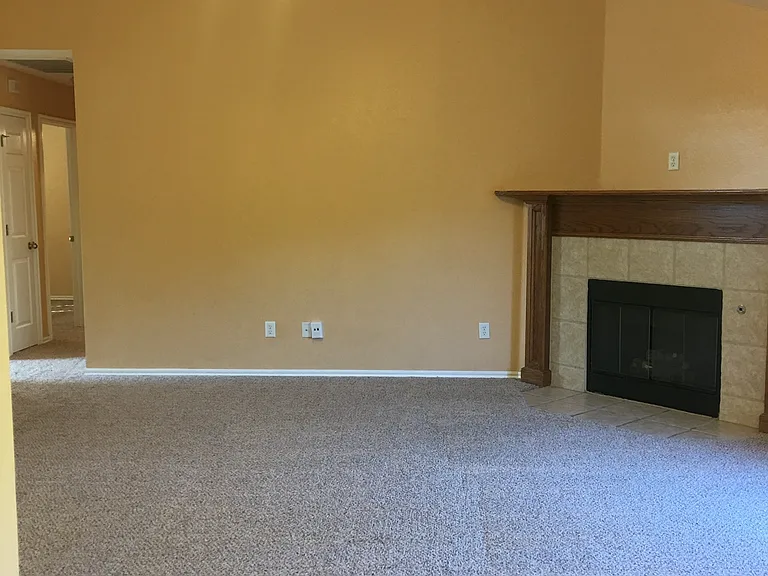1420 Teakwood Dr — Photo 9