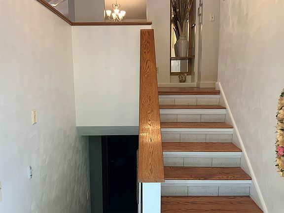 3rd image of 138 Franklin Woods