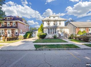 405 Abbott Ave, Ridgefield, NJ 07657