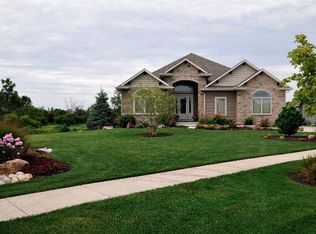 1452 Tuscany Dr, Valparaiso, IN 46385