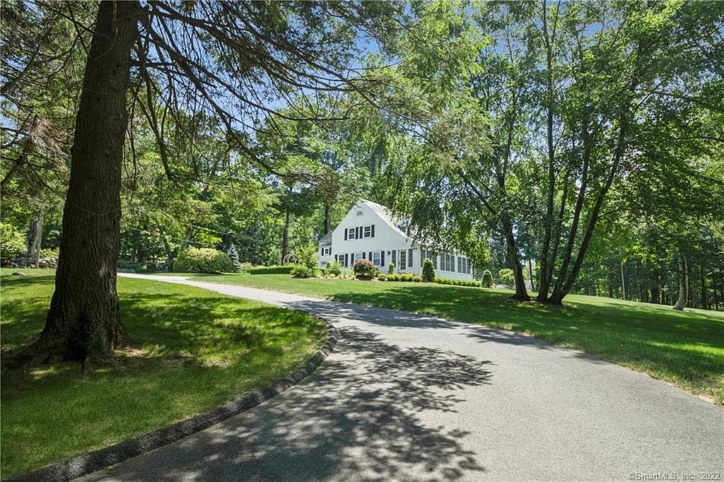 10 Taunton Ln, Newtown, CT 06470 Zillow