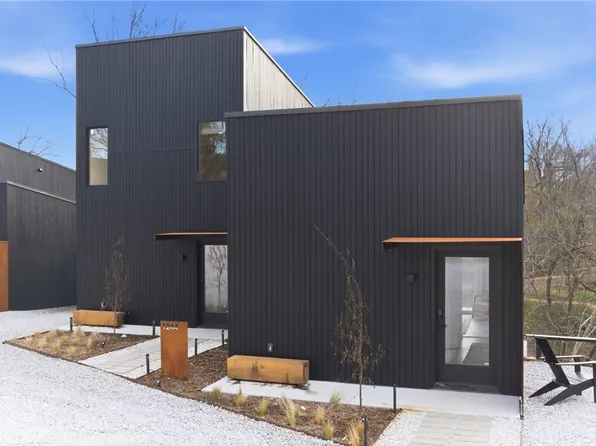 1244 NW A St, Bentonville, AR 72712