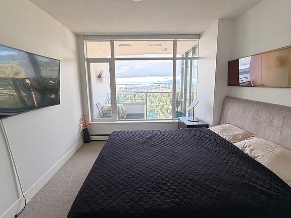5th image of 1320 Chesterfield Ave #1405