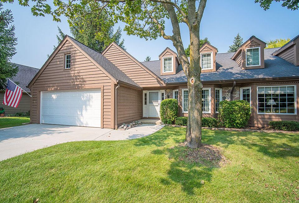1st image of 3865 S Oakbrook Dr #3865
