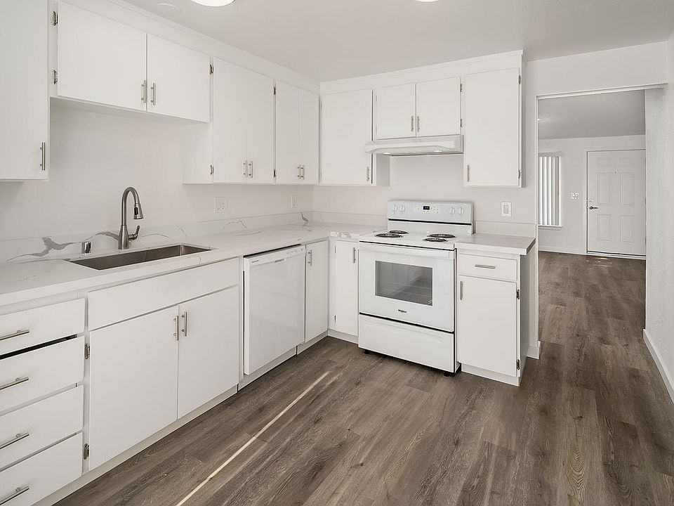 1st image of 1521 E 38th St #1