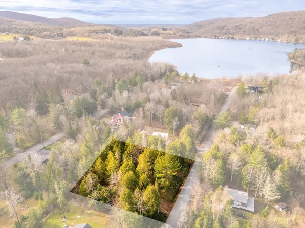 17 Rue Du Chevreuil, Bromont, QC J2L 1Z4