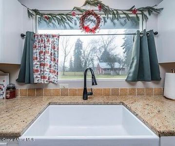 456 E Hanley Ave, Dalton Gardens, ID, 83815