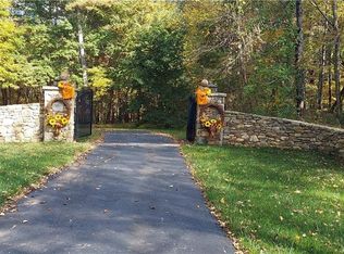 612 Cook Hill Rd, Danielson, CT 06239