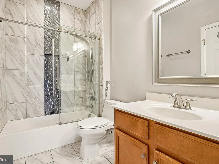 9059 Galvin Ln — Photo 49