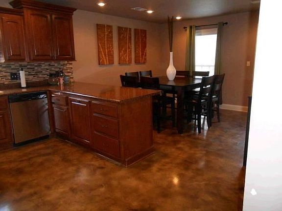Bar seating and breakfast area for plenty of dining seating!
