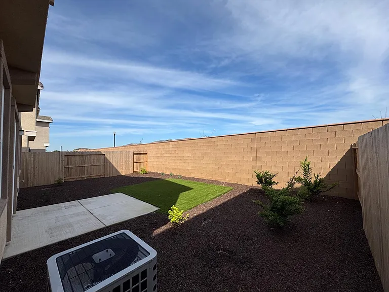 8524 Anker Way — Photo 28