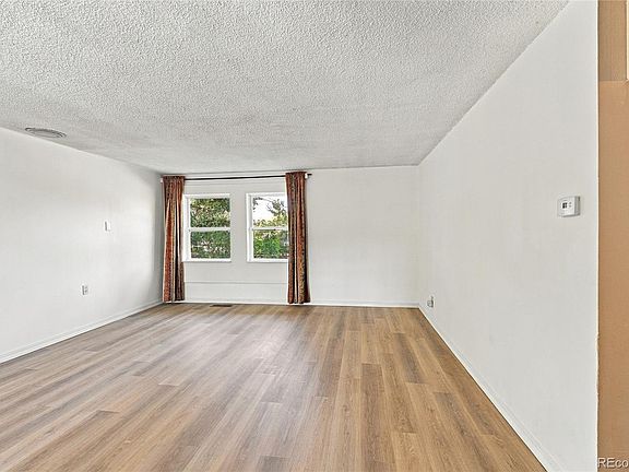 4th image of 1631 W Prentice Avenue