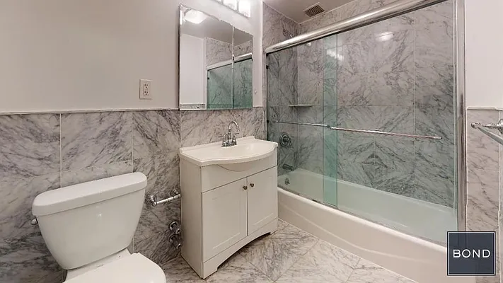 Rented by Bond New York | media 4