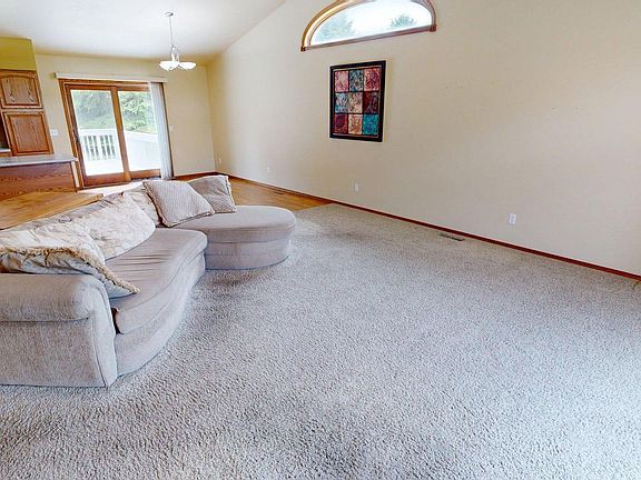 3rd image of 1911 Pebble Beach Cir