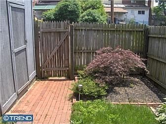 4th image of 1318 Pine St