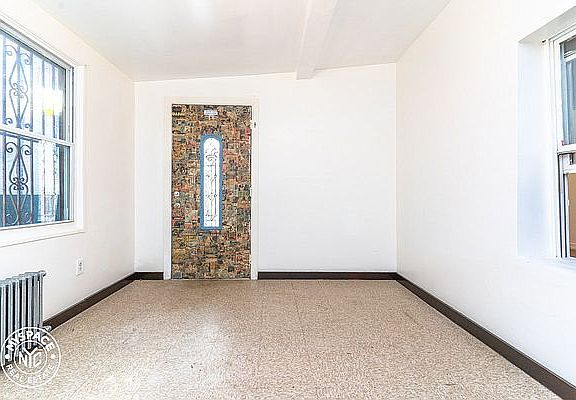 5th image of 44 Wilson Ave #3