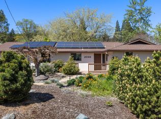 2066 Magnolia Ave, Medford, OR 97501