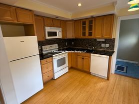 60 Hamilton St, Medford, MA