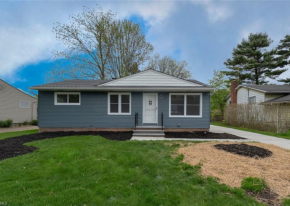 1st image of 23784 Lebern Dr