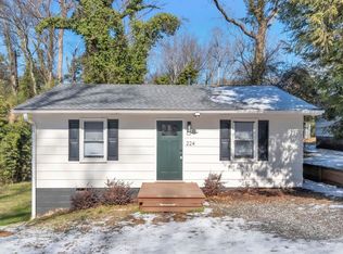 224 S Hampton Dr, Spartanburg, SC 29306