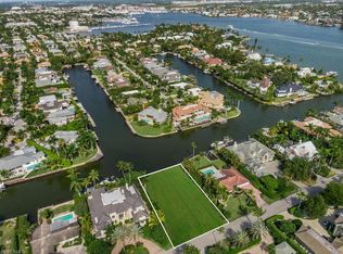 701 21st Ave S, Naples, FL 34102