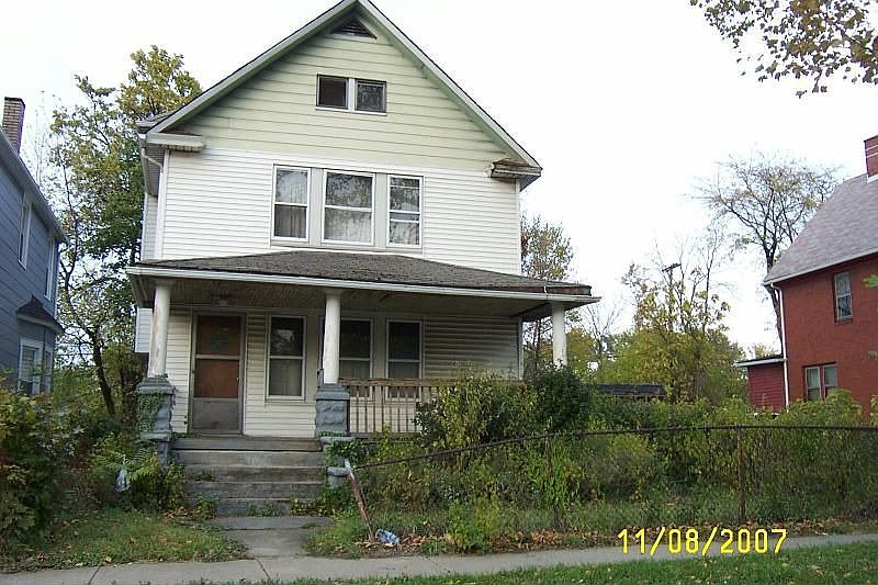 1st image of 9509 Carton Ave