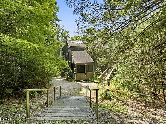 2nd image of 153 Town Hill Rd