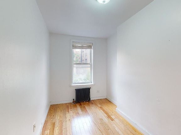 3rd image of 123 E 7th St #5E1