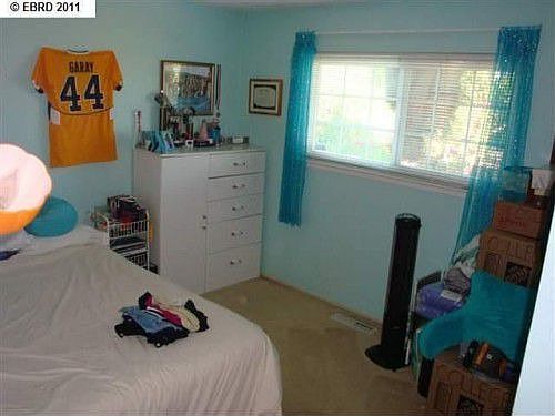 5th image of 1132 Monterey Dr