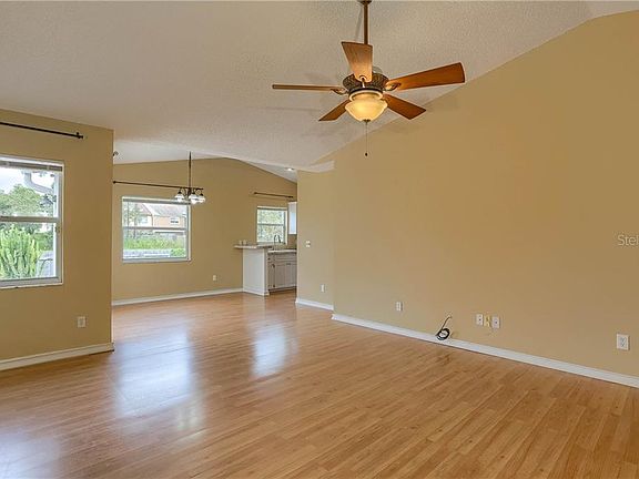 5th image of 3115 Whispering Dr N
