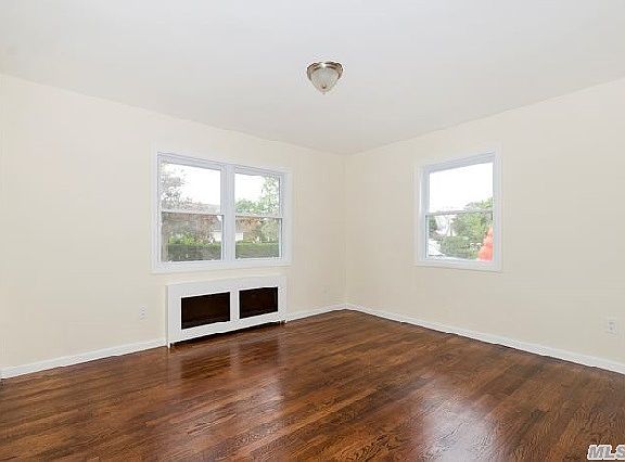 5th image of 2741 Concord Dr