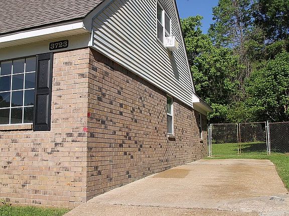 3rd image of 3723 Skylark Dr