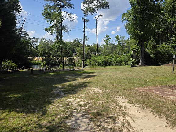 4th image of 2221 Tall Pines Rd