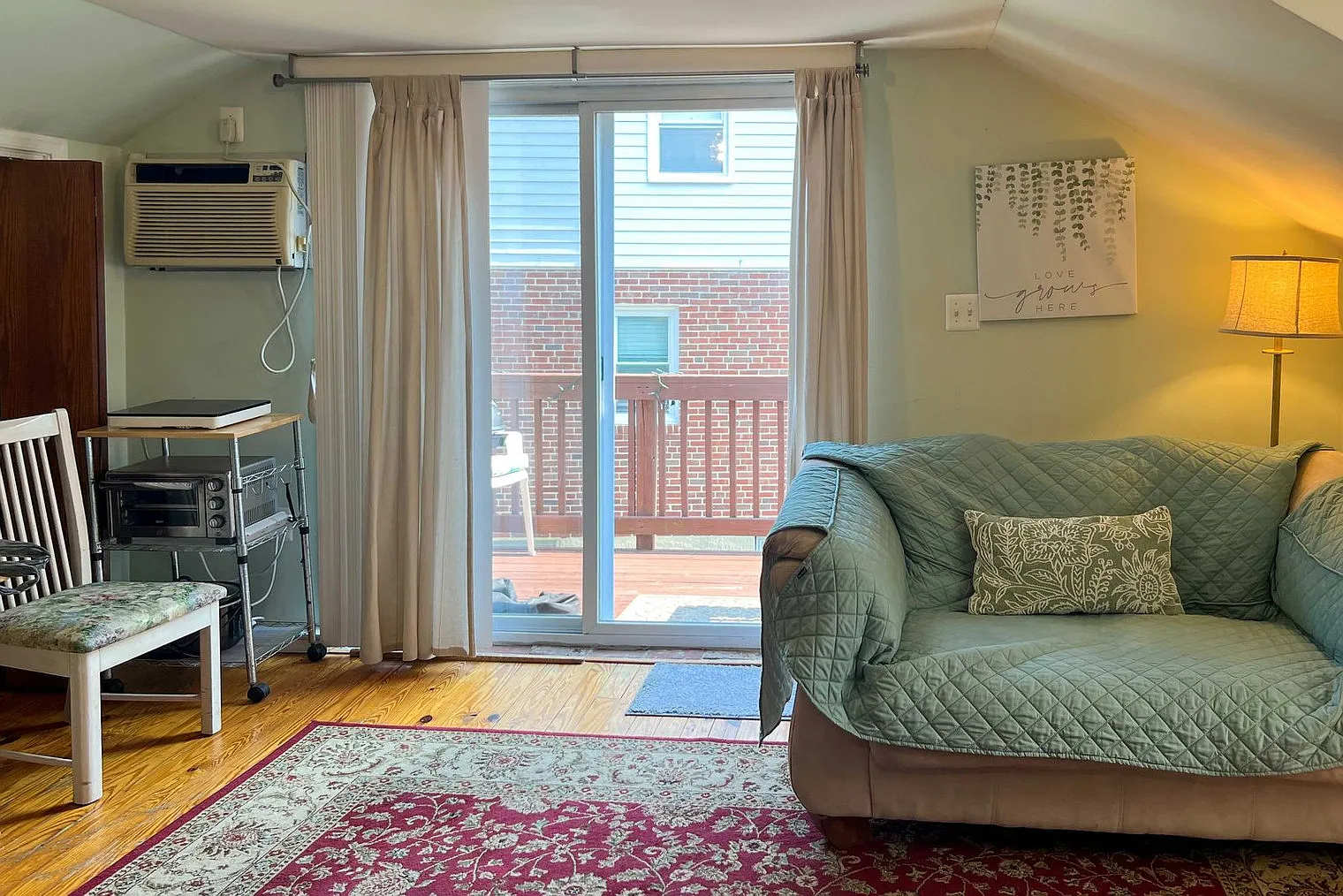 1 bed, 1.0 bath, 548 sqft, $4,744 — Photo 4
