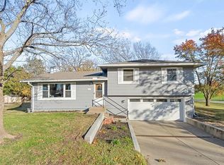 101 Maple Ter, Wellsville, KS 66092