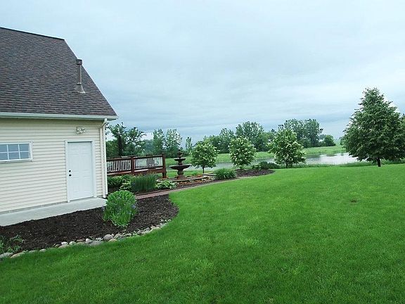 Gorgeous private rear yar