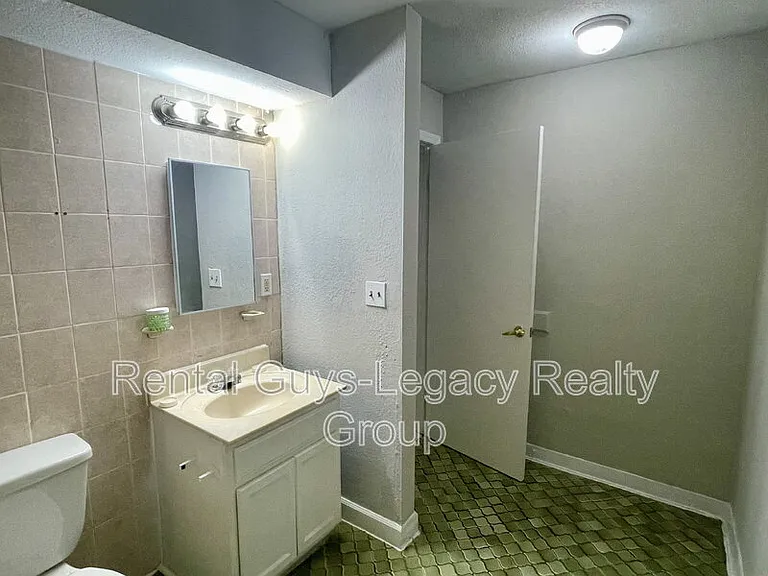 1738 Wright Ave #1 — Photo 7