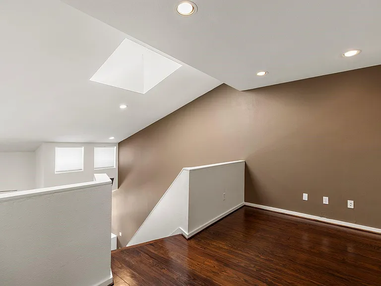349 Sydnor St — Photo 18