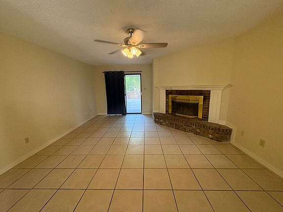 4th image of 1461 Fisher Ln