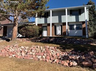 5675 Del Paz Dr, Colorado Springs, CO 80918