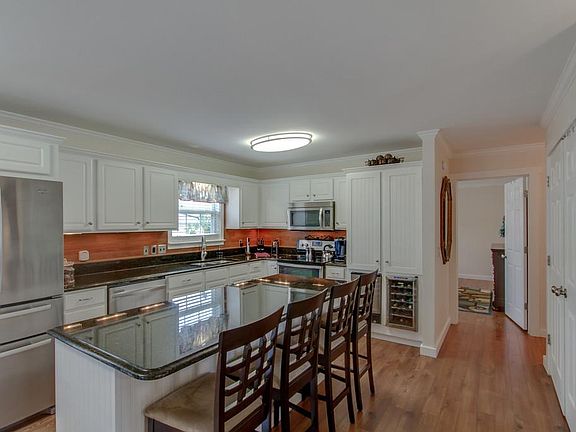 5th image of 3440 Ravenel Ct