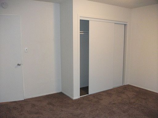 5th image of 13610 Klondike Ave