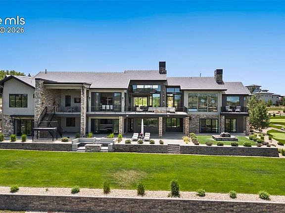 3rd image of 1484 Vine Cliff Hts