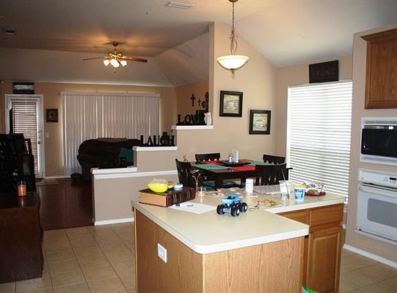 4th image of 2601 Lonesome Oak Dr