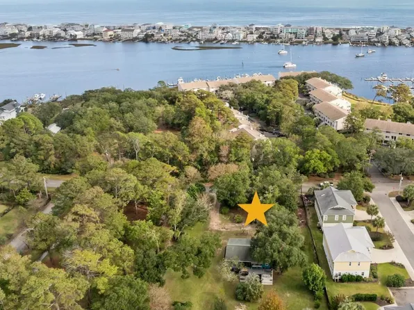101 Reef Road, Carolina Beach, NC 28428