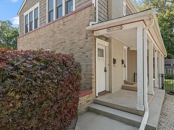 2nd image of 917 W Washington St