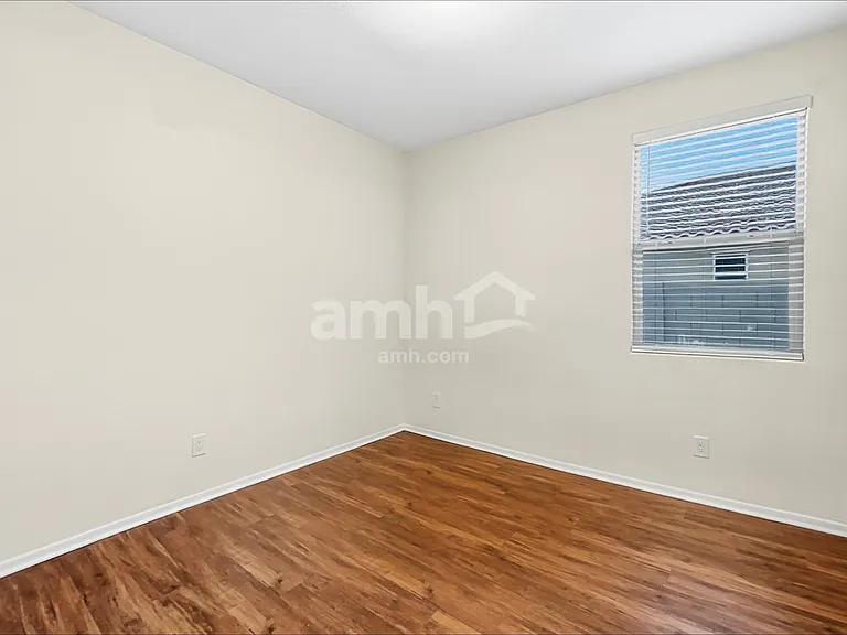1688 E Primavera Way — Photo 15