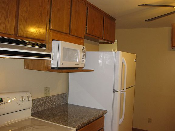 4th image of 2504 W Everett Ave